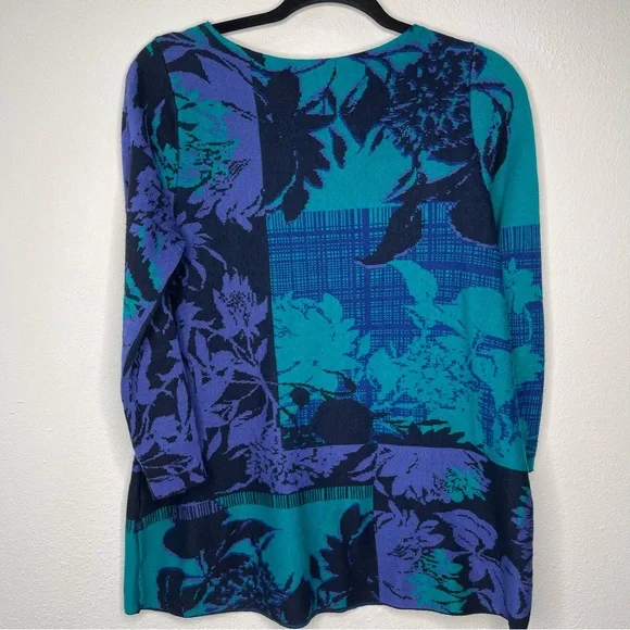 Chico's Floral Round Neck Pullover Sweater Jacquard Blue Purple Knit Sz 0 Small - Picture 2 of 6